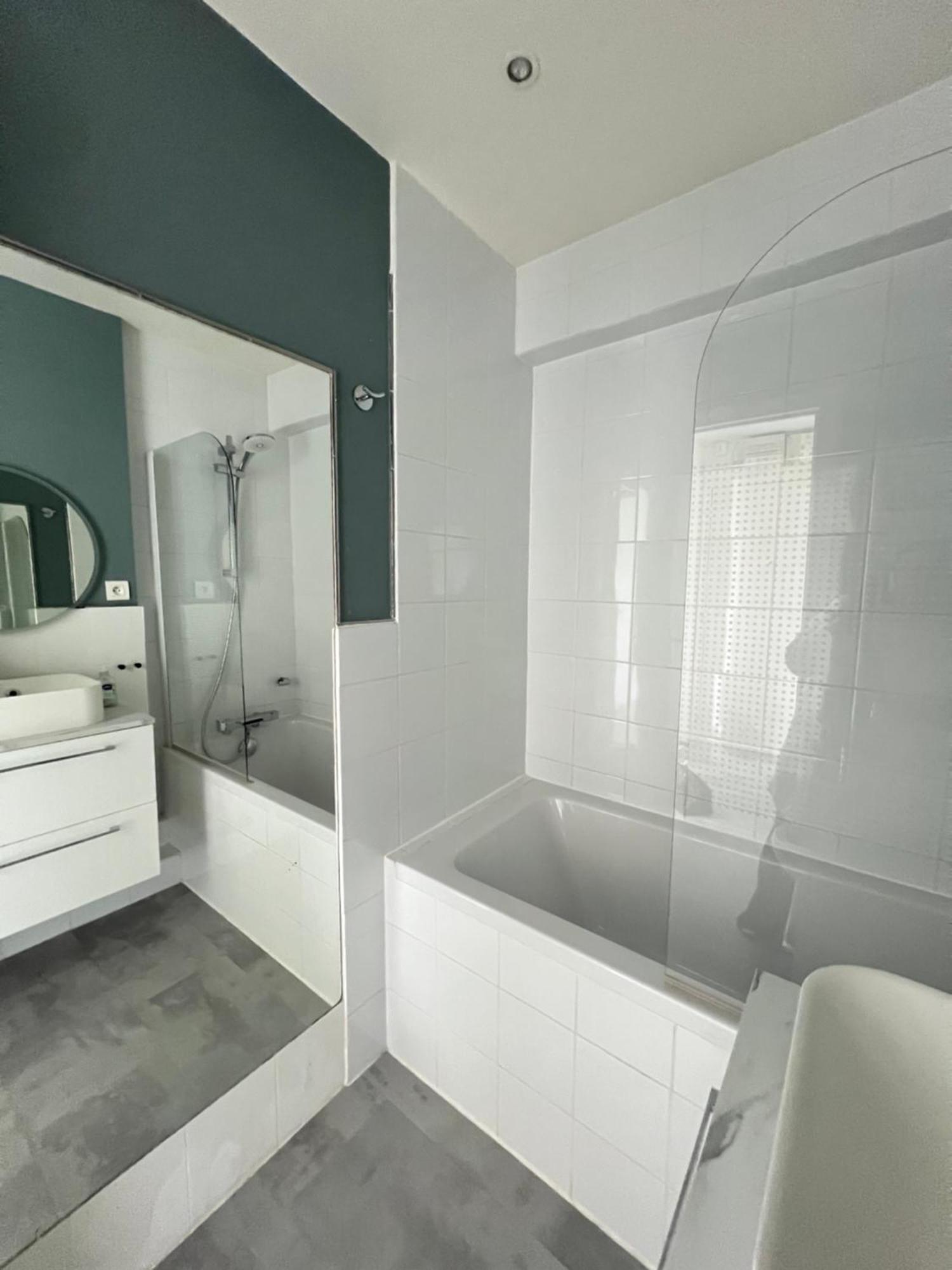 Apartment Home In Paris With View, 15Min Direct To Center Exteriör bild