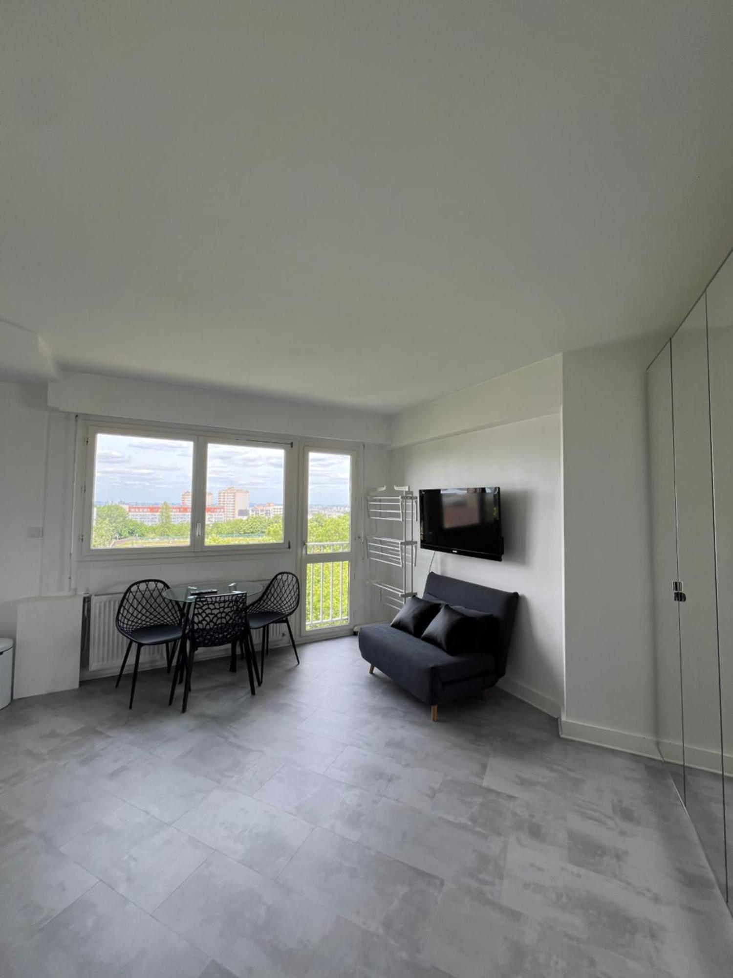 Apartment Home In Paris With View, 15Min Direct To Center Exteriör bild